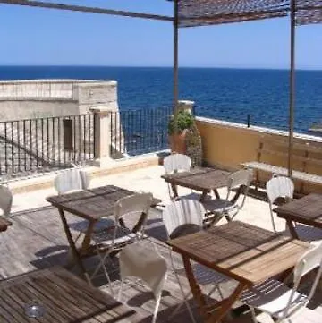 Hotel Gutkowski Syracuse 3*,